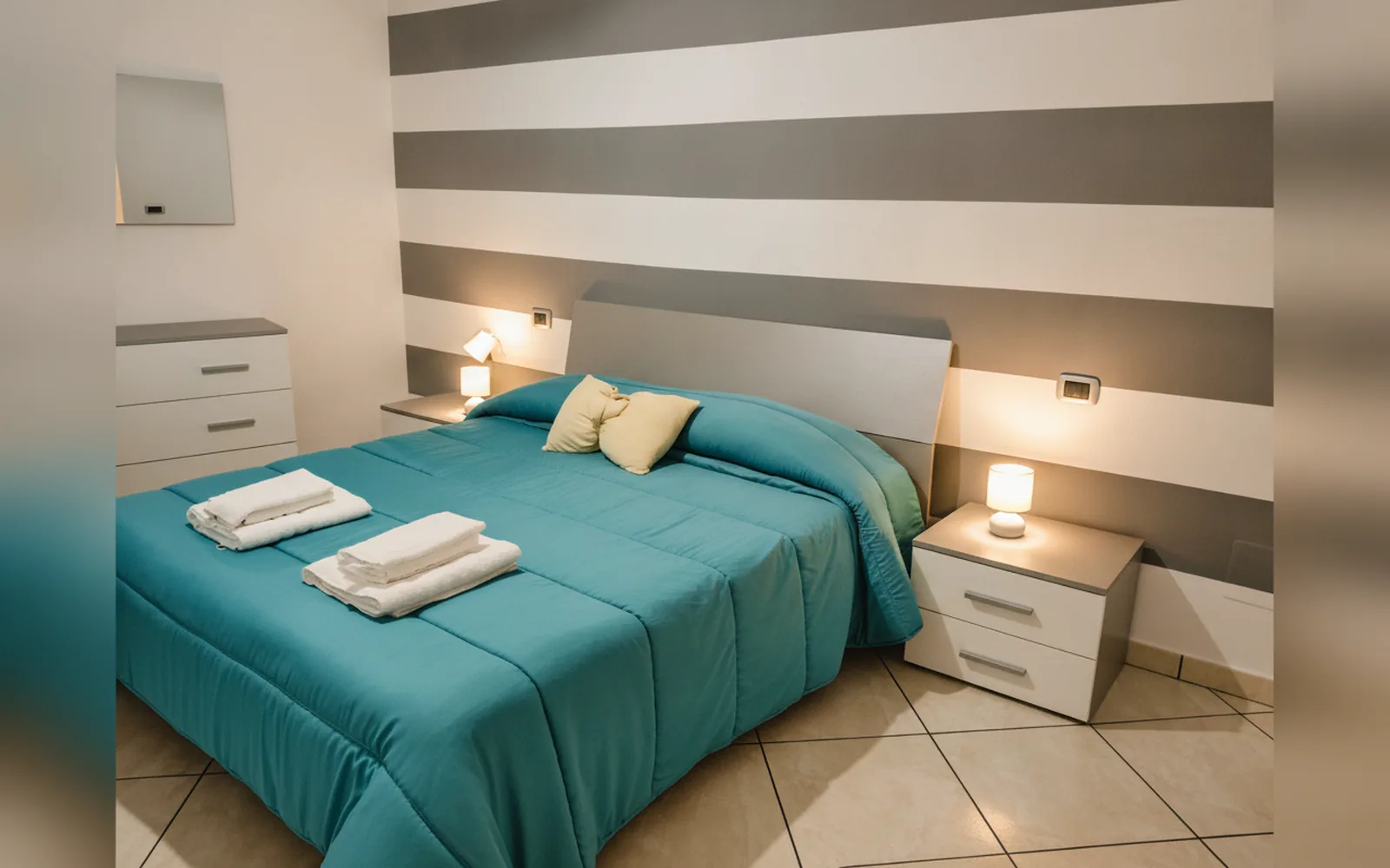 Camera con bagno privato — CasaRos, Napoli (Veneto) (foto 13)