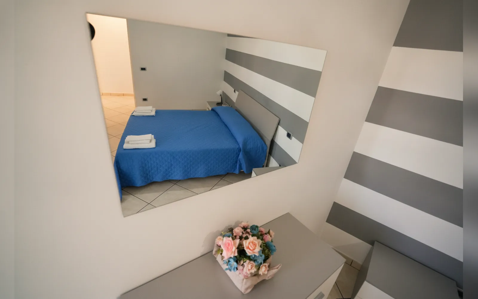 Camera con bagno privato — CasaRos, Napoli (Veneto) (foto 16)