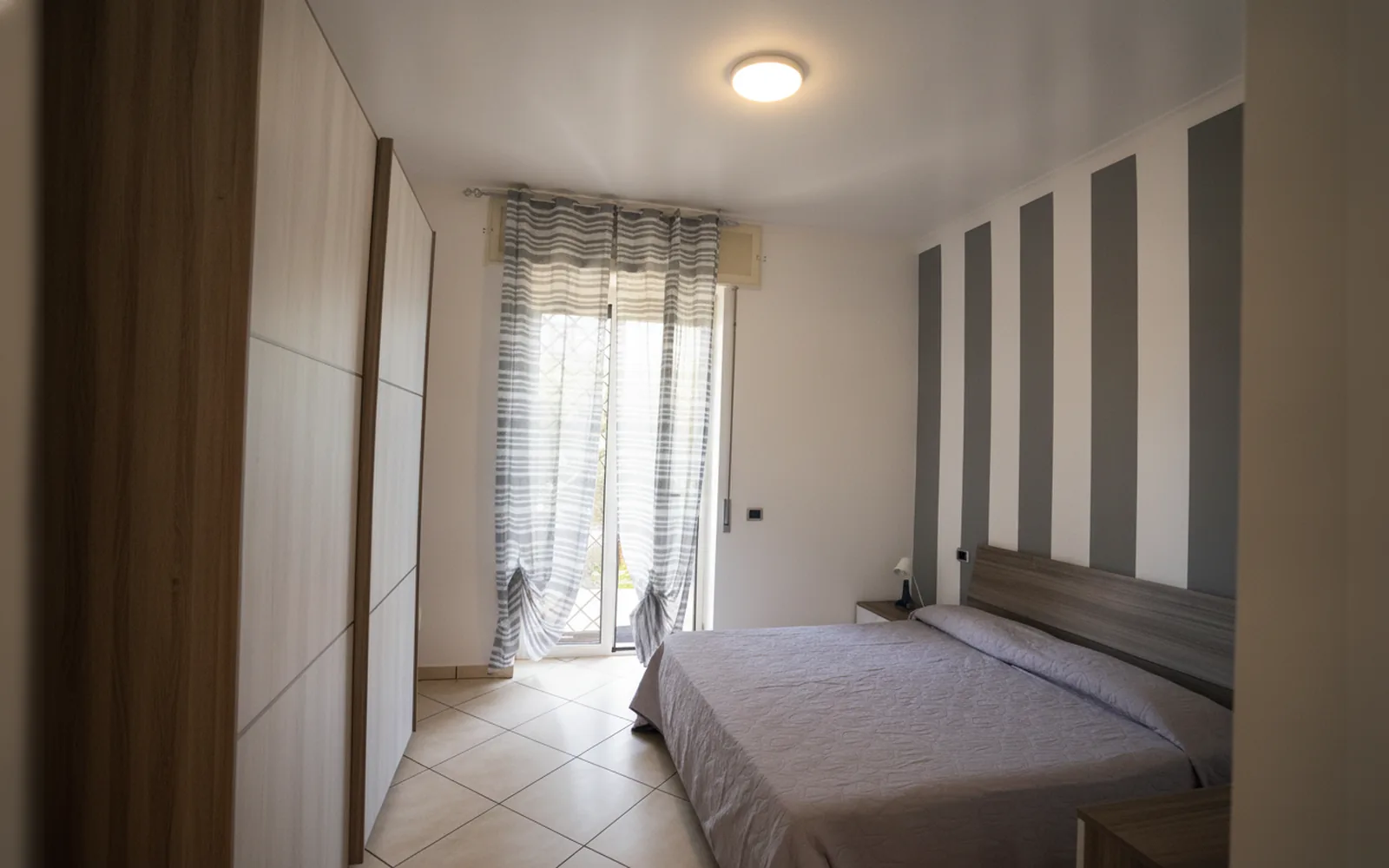 Camera con bagno privato — CasaRos, Napoli (Veneto) (foto 19)